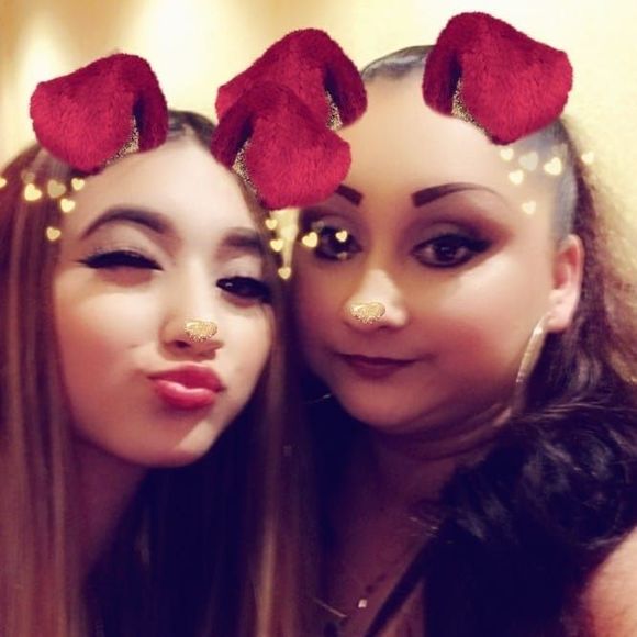 Meet your Posher, Christina - Picture 1 of 1